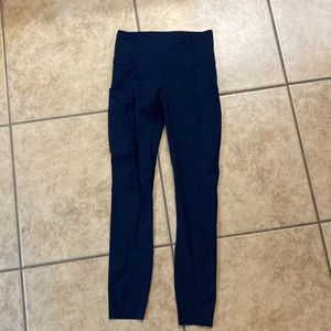 Lululemon navy blue leggings. Size 4. Excellent condition.
